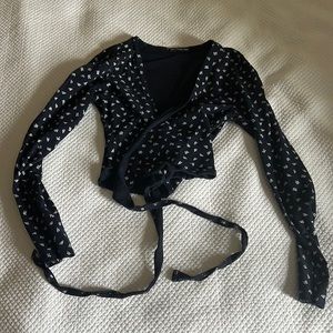 Crop top tie long sleeve